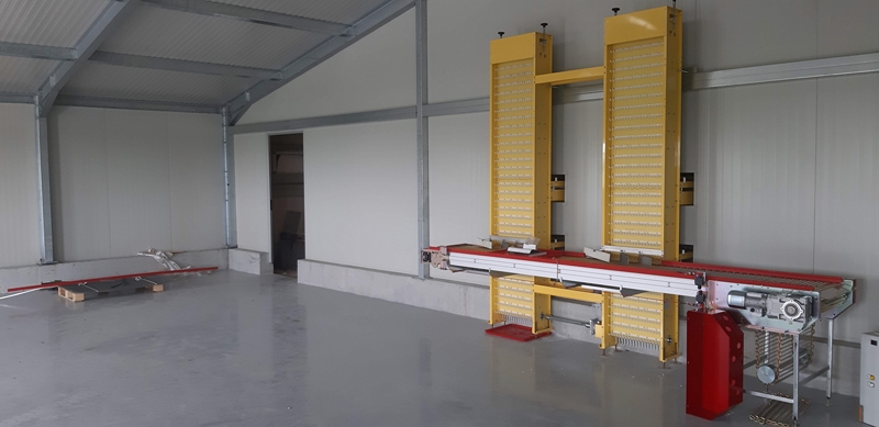 Raccolta uova con sistema "NIagara"